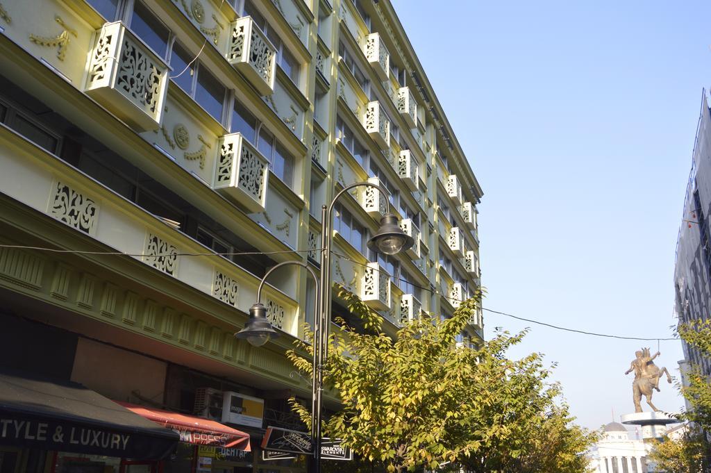 Hotel Square สโกเปีย ภายนอก รูปภาพ